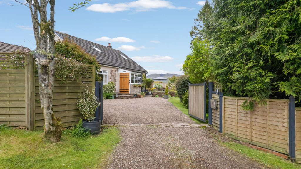 Additional image 2 of 4 bed detached house for saleCapelrig, Moor Road, Balfron, Glasgow G63
