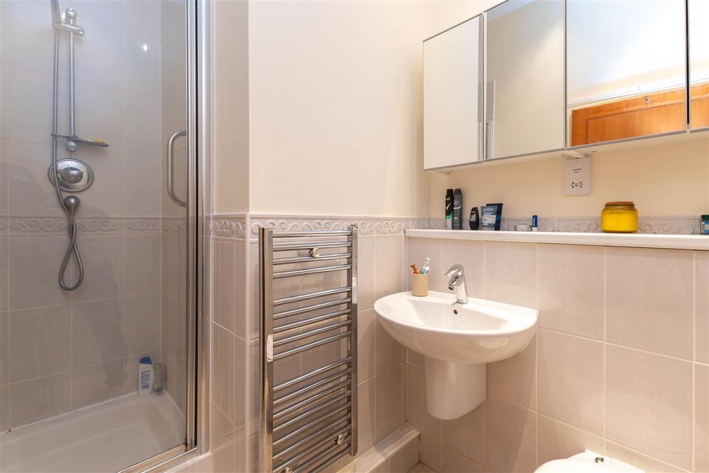Additional image 15 of 3 bed flat for saleJames Walk, Bexhill-On-Sea TN40