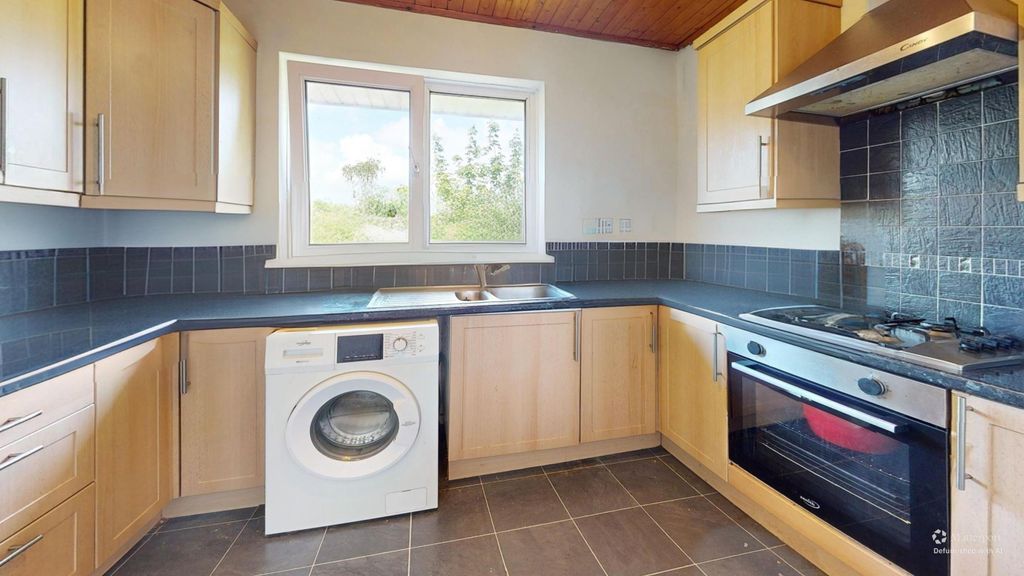 Additional image 3 of 1 bed flat for saleHeath Mead, Heath, Cardiff CF14