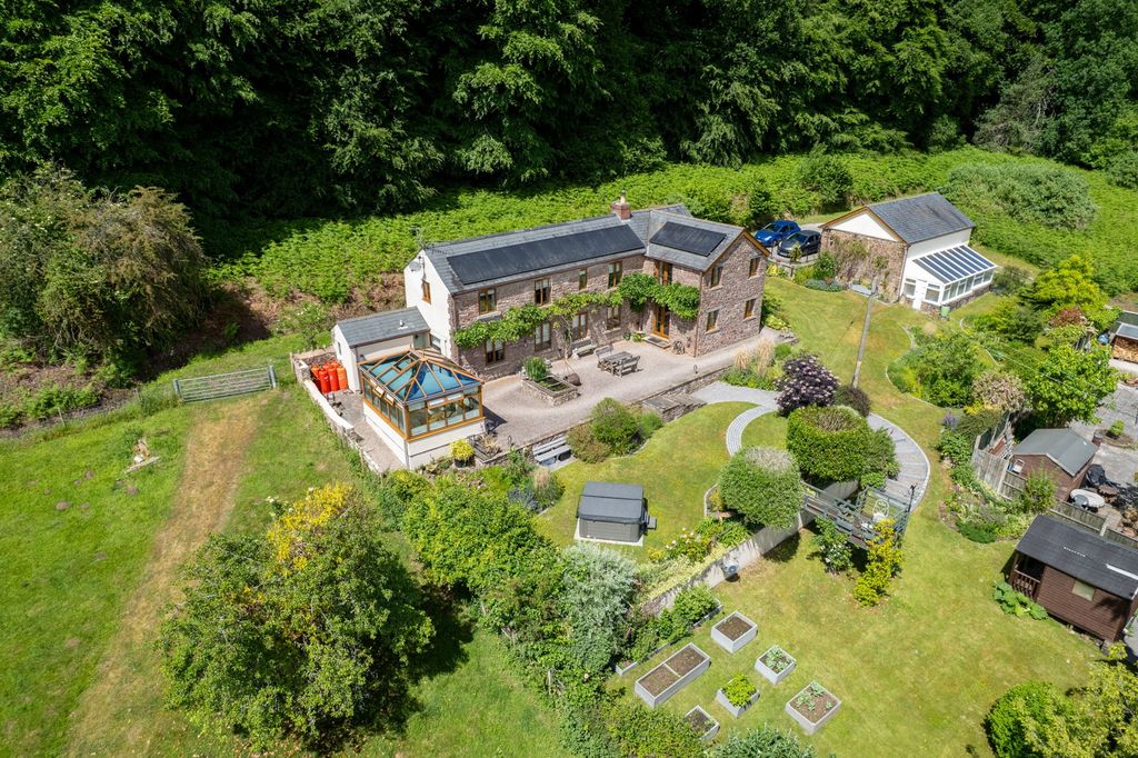 4 bed detached house for saleWoodbine Cottage, Brains Green, Blakeney GL15