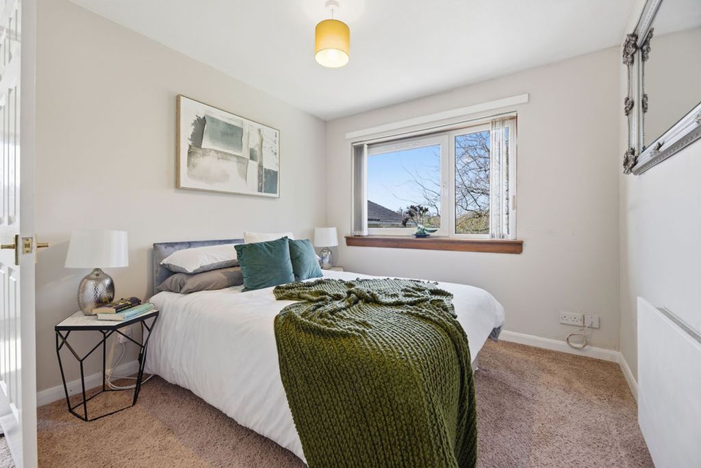 1 bed flat for saleLocherburn Grove, Houston PA6 photo 4