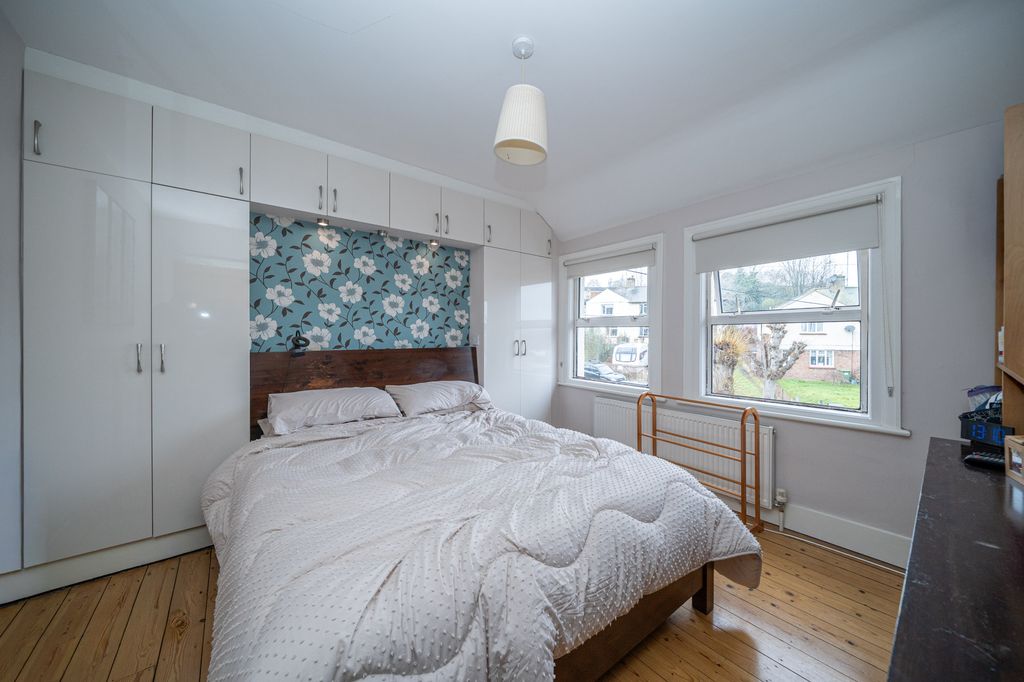 Additional image 11 of 4 bed semi-detached house for saleWoodlands Avenue, Berkhamsted HP4