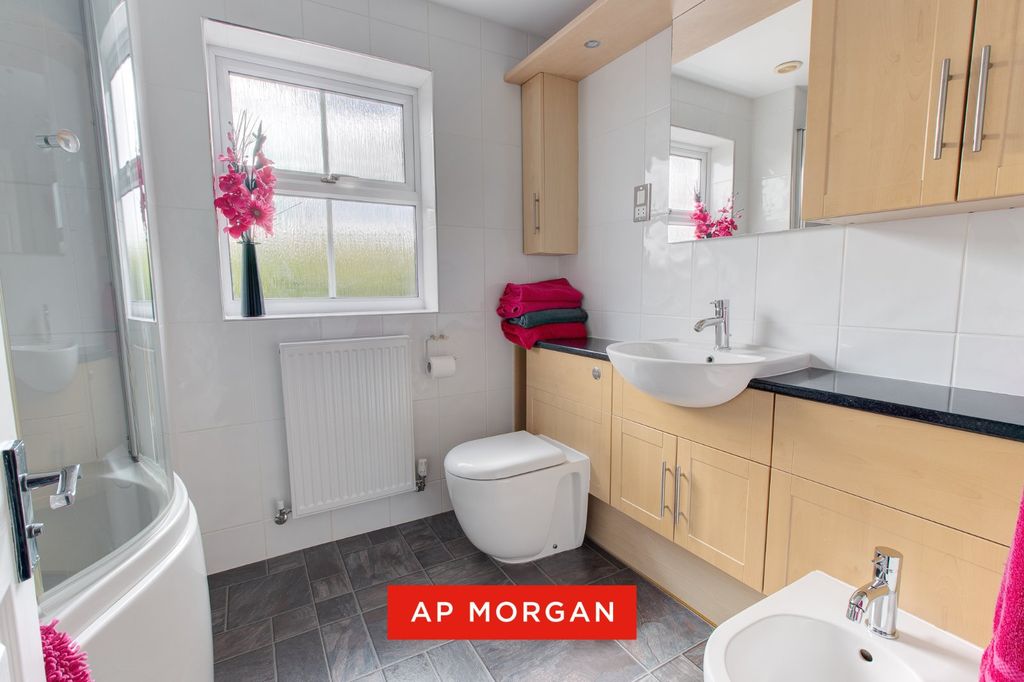 Additional image 13 of 4 bed detached house for saleHarbours Close, The Forelands, Bromsgrove, Worcestershire B61