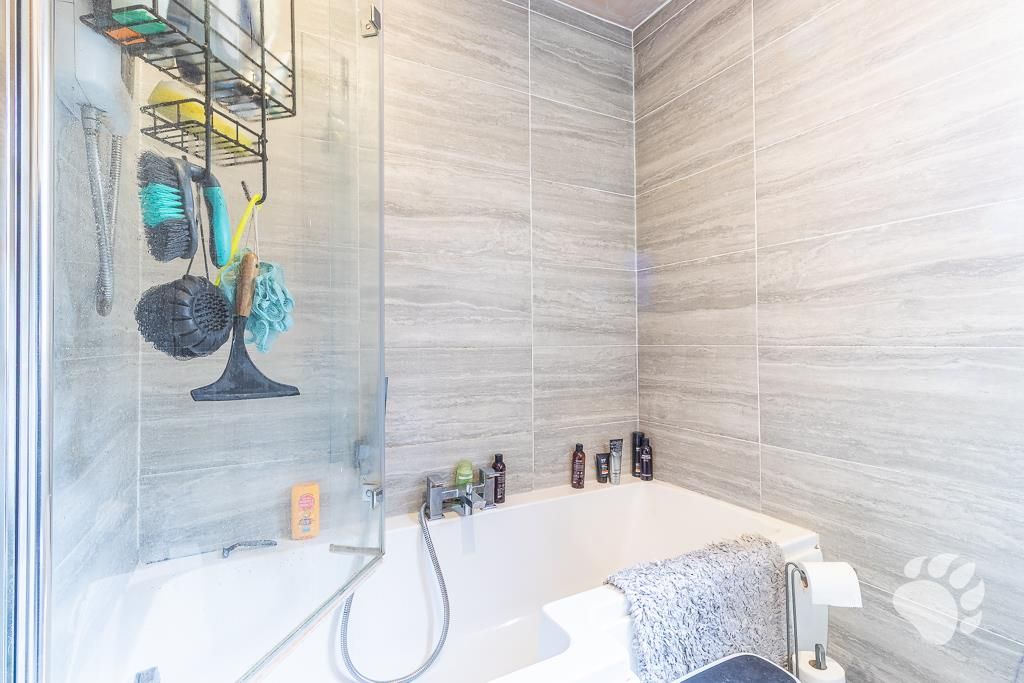Additional image 14 of 2 bed flat for saleCopperfields, Laindon SS15