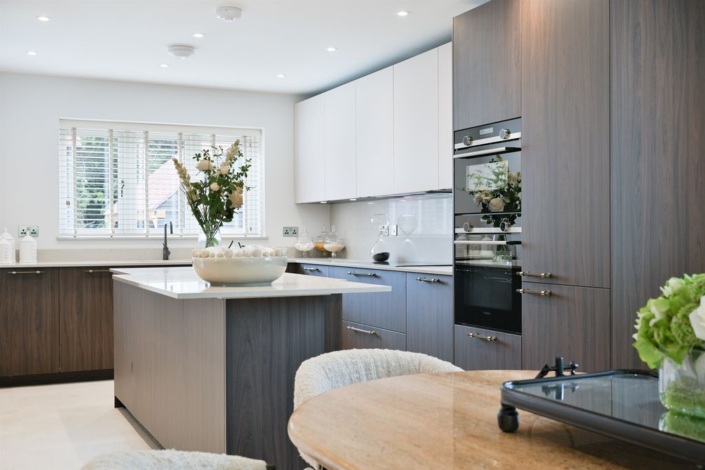 Additional image 7 of 4 bed detached house for saleHuntersfield Farm, Fairlawn Road, Banstead SM7