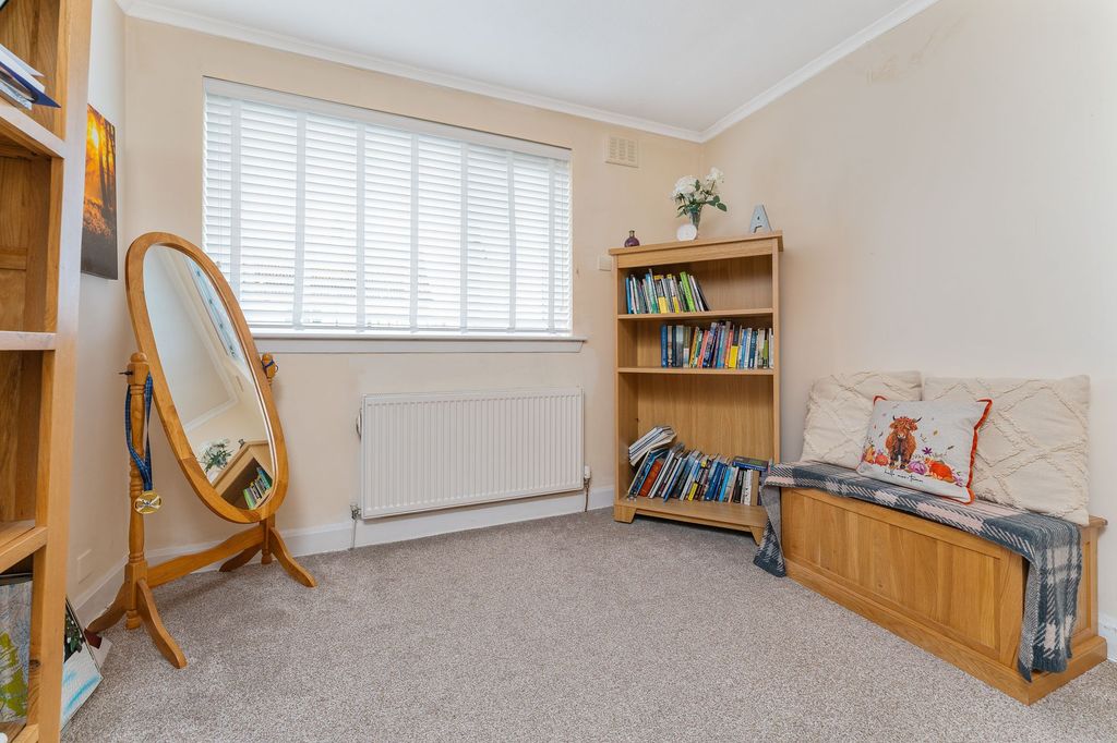 Additional image 13 of 2 bed flat for saleMackenzie Drive, Kilbarchan PA10