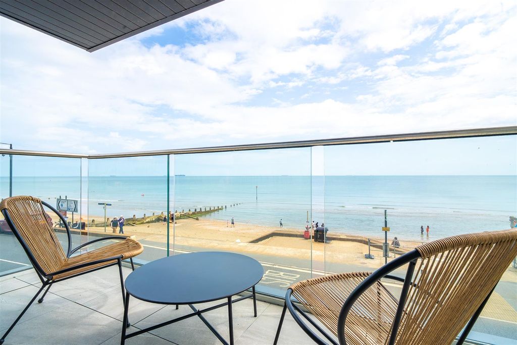 Additional image 14 of 2 bed flat for saleBreakwater Way, Sandown PO36