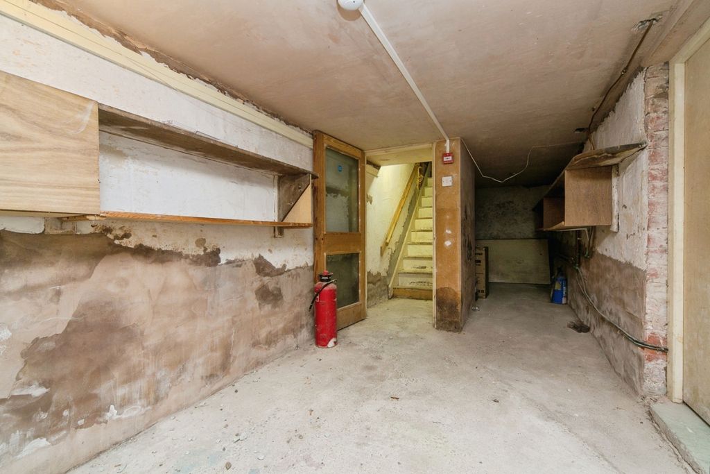 Additional image 17 of 3 bed flat for saleMostyn Road, Colwyn Bay, Conwy LL29