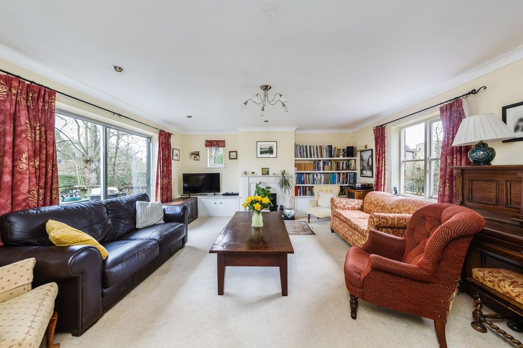 Additional image 3 of 4 bed detached house for saleMill Paddock, Abingdon OX14