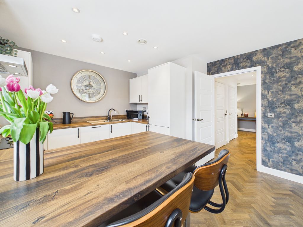 Additional image 8 of 2 bed flat for saleBothwell Mews, Uddingston G71