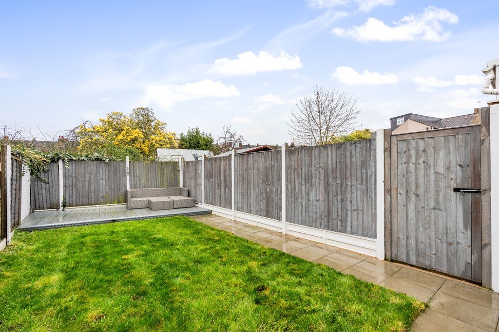 Additional image 14 of 3 bed end terrace house for saleFairmont Close, Belvedere, Kent DA17