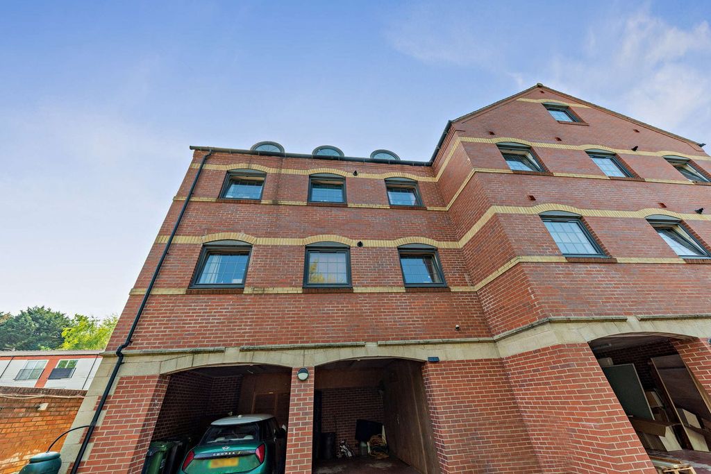 Additional image 17 of 2 bed flat for saleMill Street, Kidderminster DY11