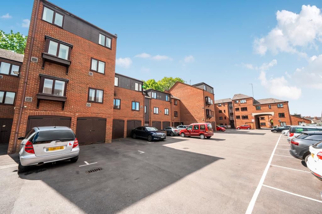 Additional image 13 of 2 bed flat for saleBanbury, Oxfordshire OX16