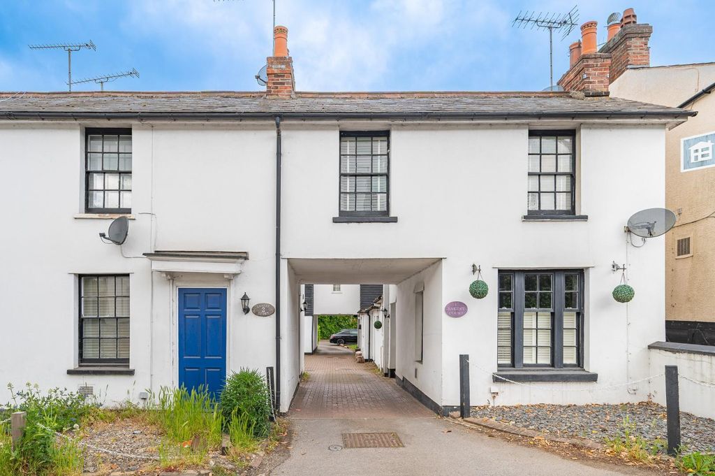 2 bed terraced house for saleSilver Street, Stansted, Essex CM24