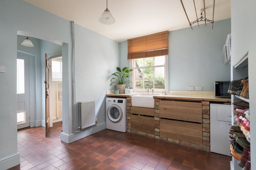 Additional image 18 of 5 bed detached house for saleChaucer Road, Bedford MK40