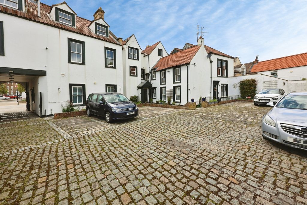 Additional image 9 of 2 bed flat for saleMarket Place, Bishop Auckland DL14