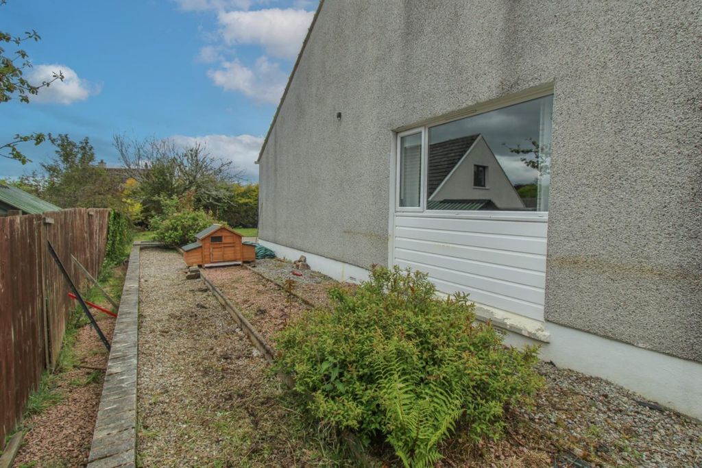 Additional image 13 of 3 bed detached bungalow for sale6 Craig Avenue, Tain IV19