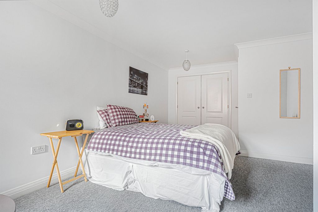 Additional image 13 of 2 bed flat for saleQuakers Court, Abingdon OX14