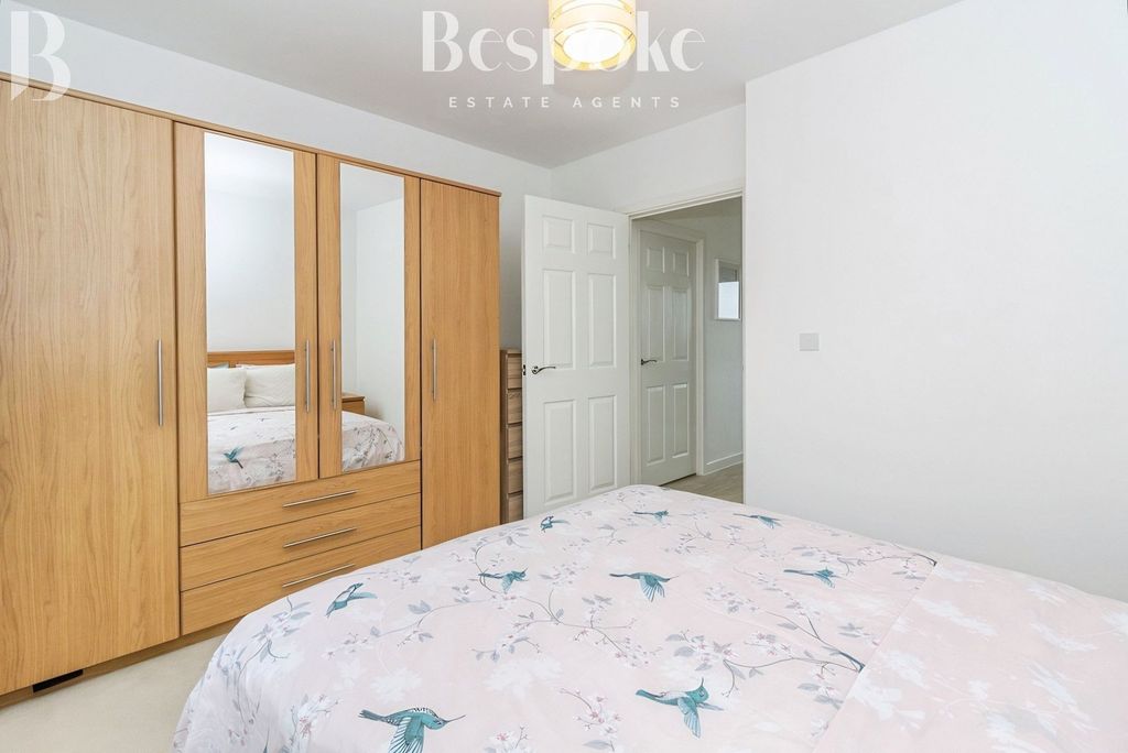 Additional image 17 of 1 bed flat for saleBolton Drive, Shinfield RG2