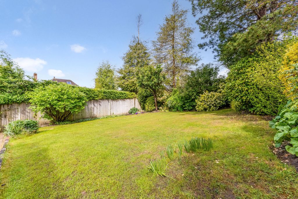 Additional image 18 of 3 bed detached house for saleGreenfields Avenue, Alton GU34