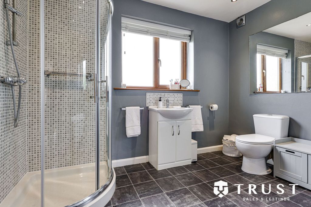 Additional image 23 of 3 bed detached house for saleMill Lane, Batley WF17