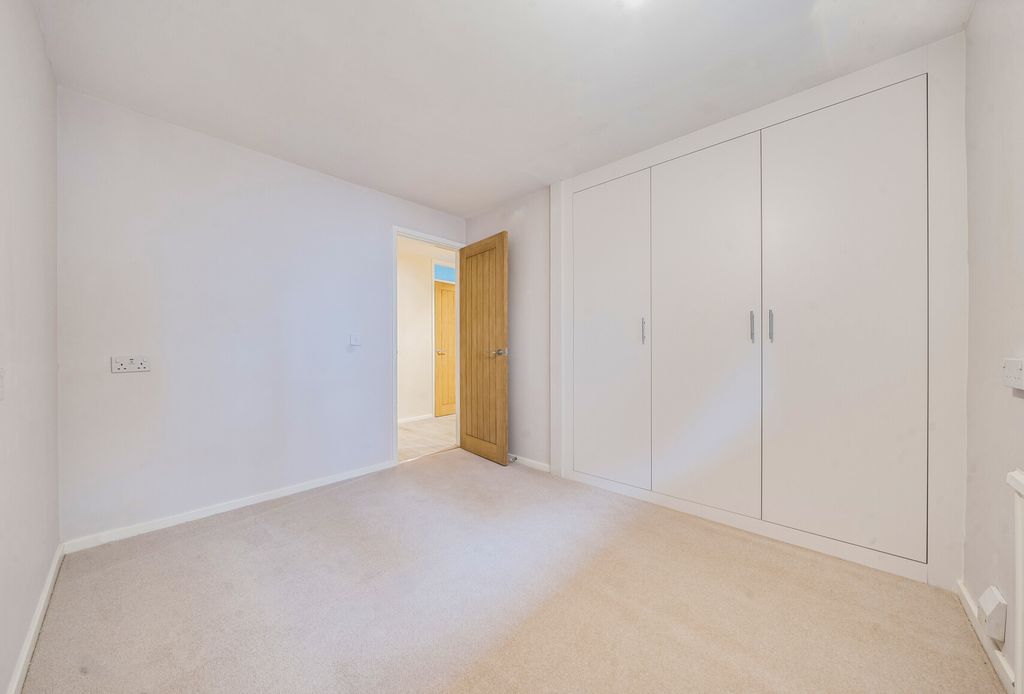 Additional image 10 of 2 bed maisonette for saleSycamore Drive, Carterton, Oxfordshire OX18