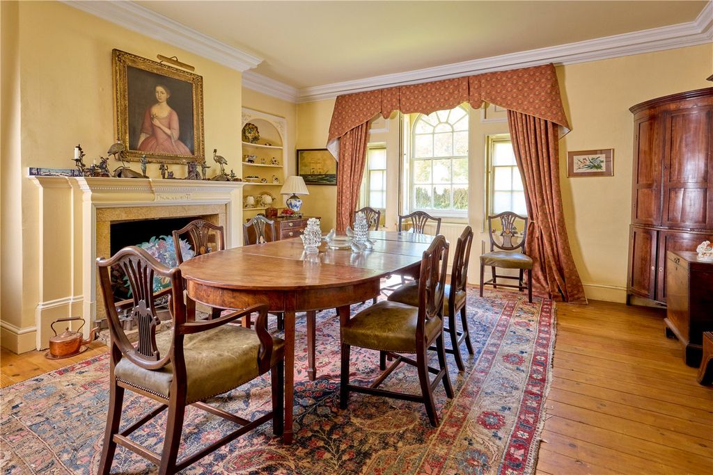 Additional image 7 of 6 bed semi-detached house for saleBroad Street, Bampton, Oxfordshire OX18