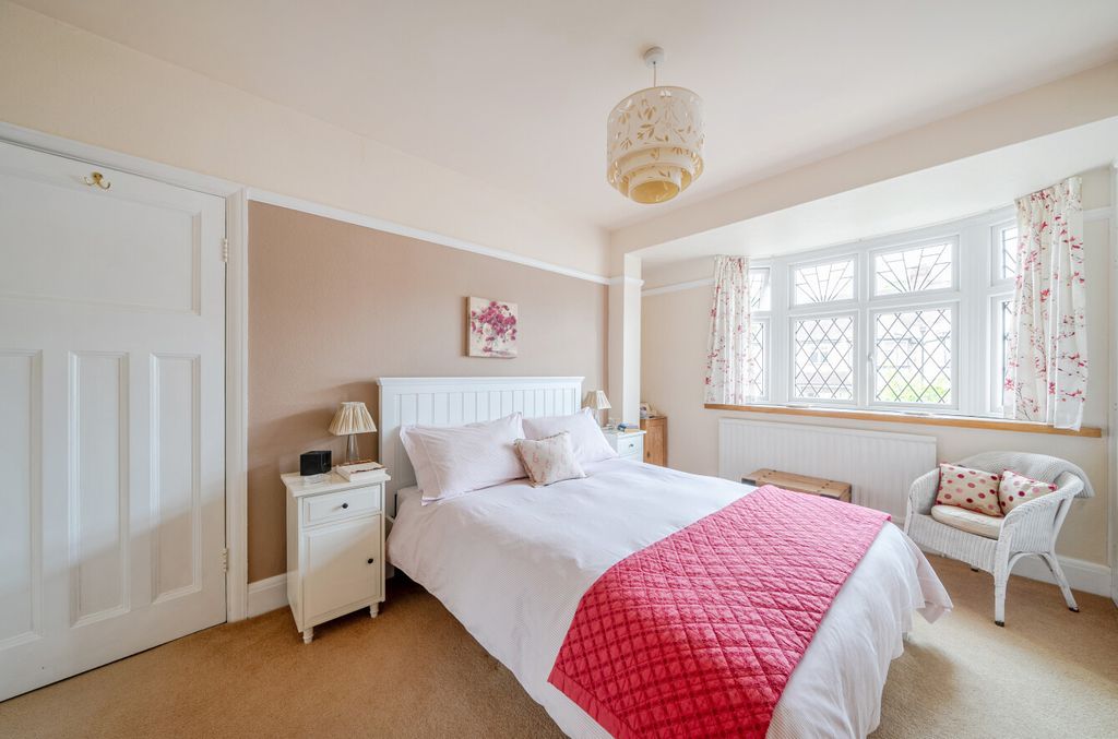 Additional image 11 of 3 bed semi-detached house for saleNew Farm Avenue, Bromley BR2