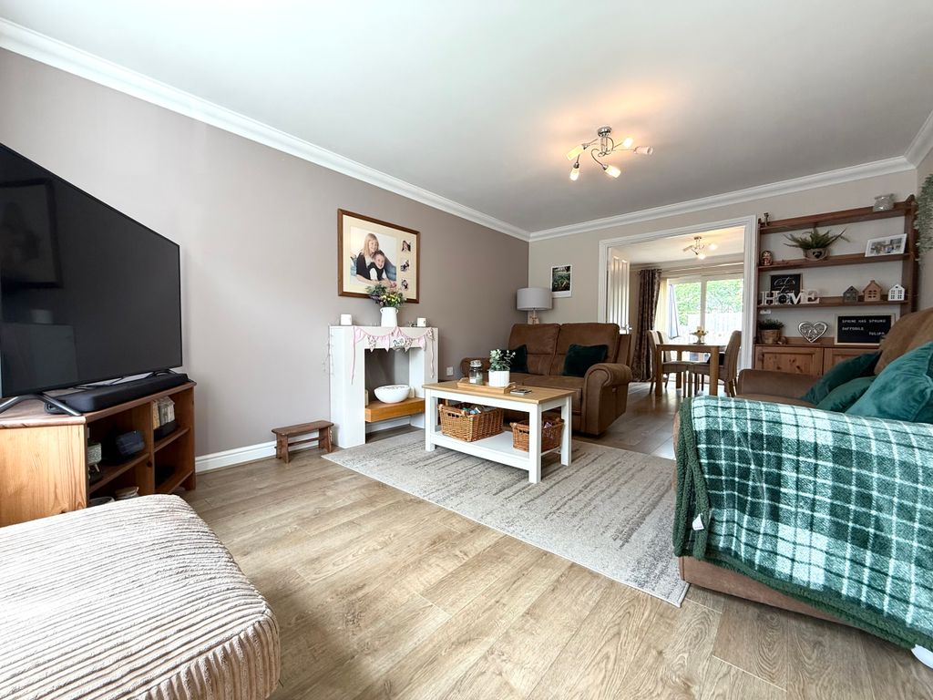Additional image 2 of 4 bed detached house for saleGlas Y Gors, Cwmbach, Aberdare, Rhondda Cynon Taf CF44