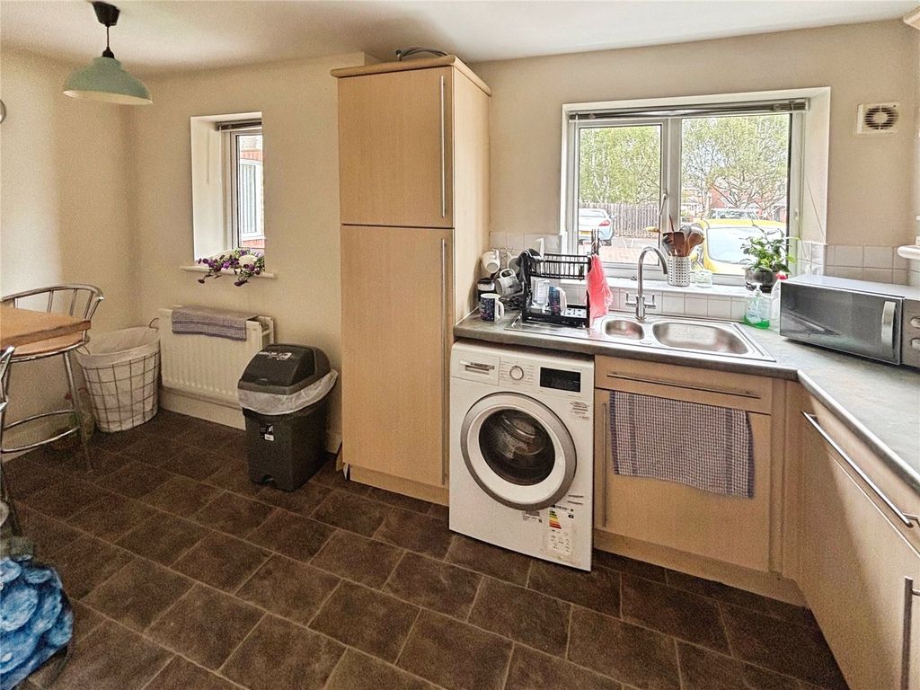 Additional image 4 of 2 bed flat for saleLangsett Court, Doncaster, South Yorkshire DN4