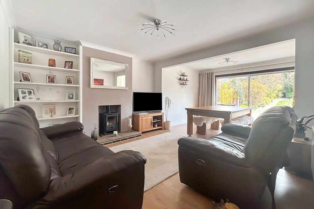 Additional image 4 of 4 bed bungalow for saleSelborne Avenue, Bexley, Kent DA5