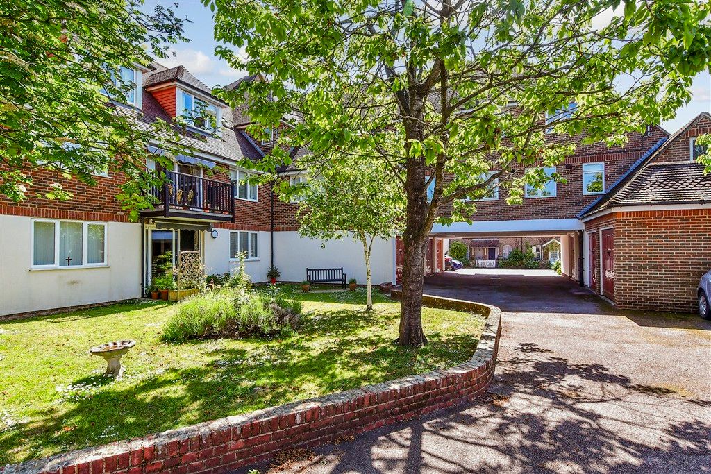 Additional image 2 of 2 bed flat for saleQueens Lane, Arundel, West Sussex BN18