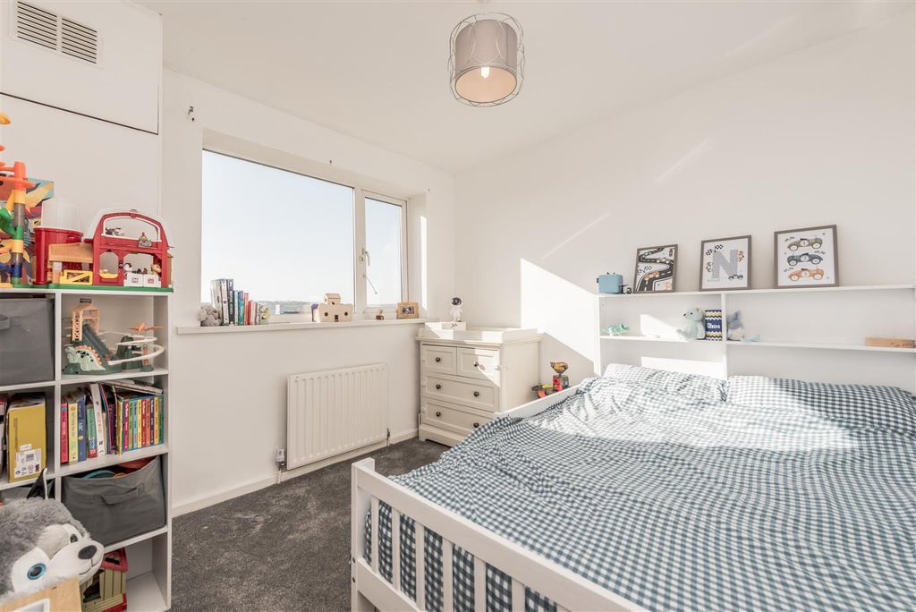 Additional image 14 of 3 bed town house for saleHighfield Close, Leeds LS12