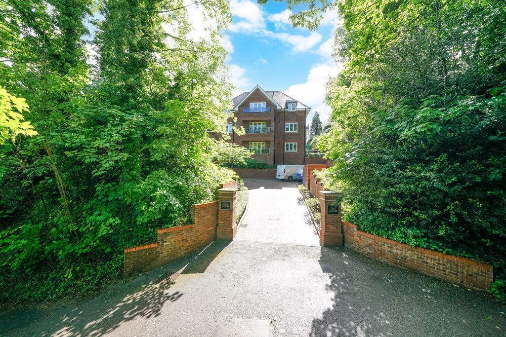 Additional image 17 of 2 bed flat for saleChesham Road, Berkhamsted HP4
