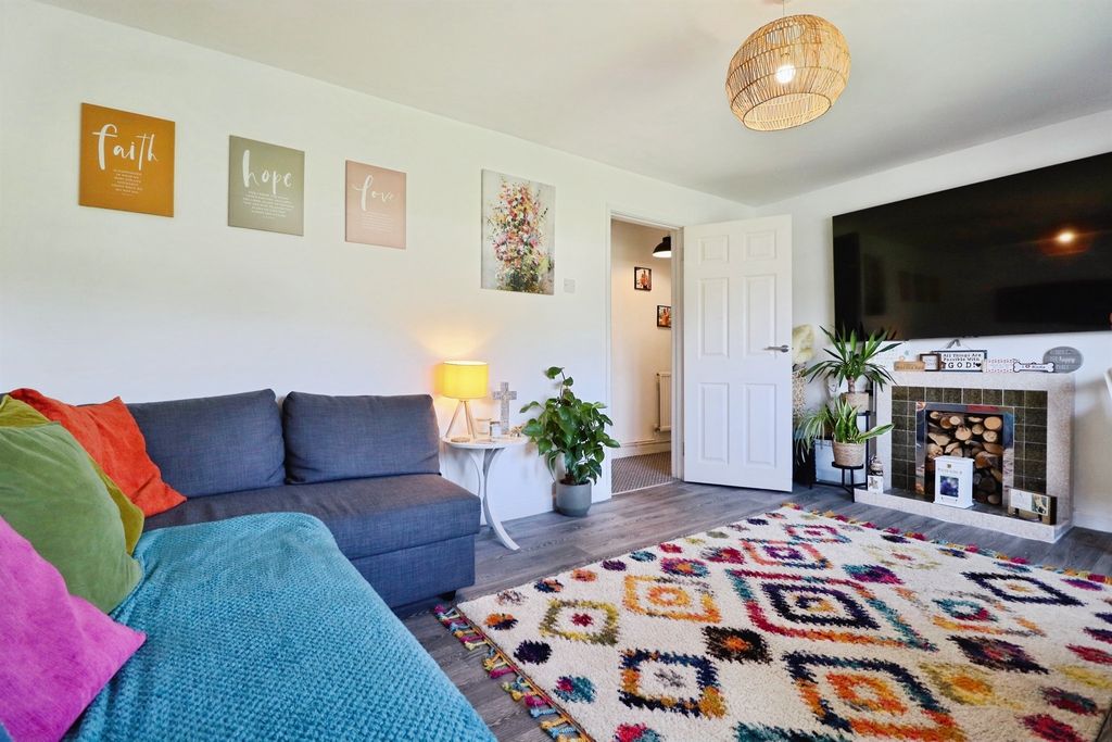 Additional image 6 of 2 bed maisonette for saleGarth Newydd, Gwaelod-Y-Garth, Cardiff CF15
