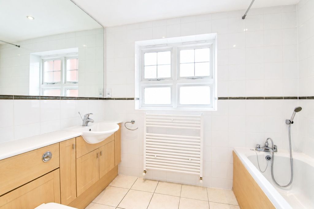 Additional image 7 of 2 bed flat for saleChapel Road, Alderley Edge SK9