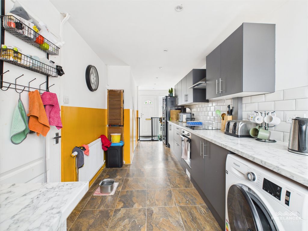 Additional image 2 of 3 bed terraced house for saleYeo Close, Bettws, Newport NP20