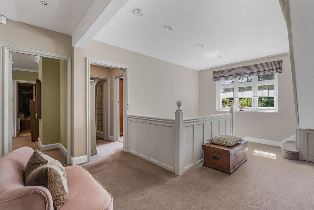 Additional image 10 of 5 bed detached house for saleCross Oak Road, Berkhamsted, Hertfordshire HP4