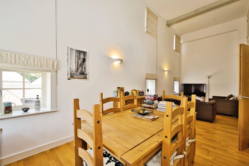 Additional image 5 of 2 bed flat for saleThe Barley Yard, Old Mill Lane, Crewkerne TA18