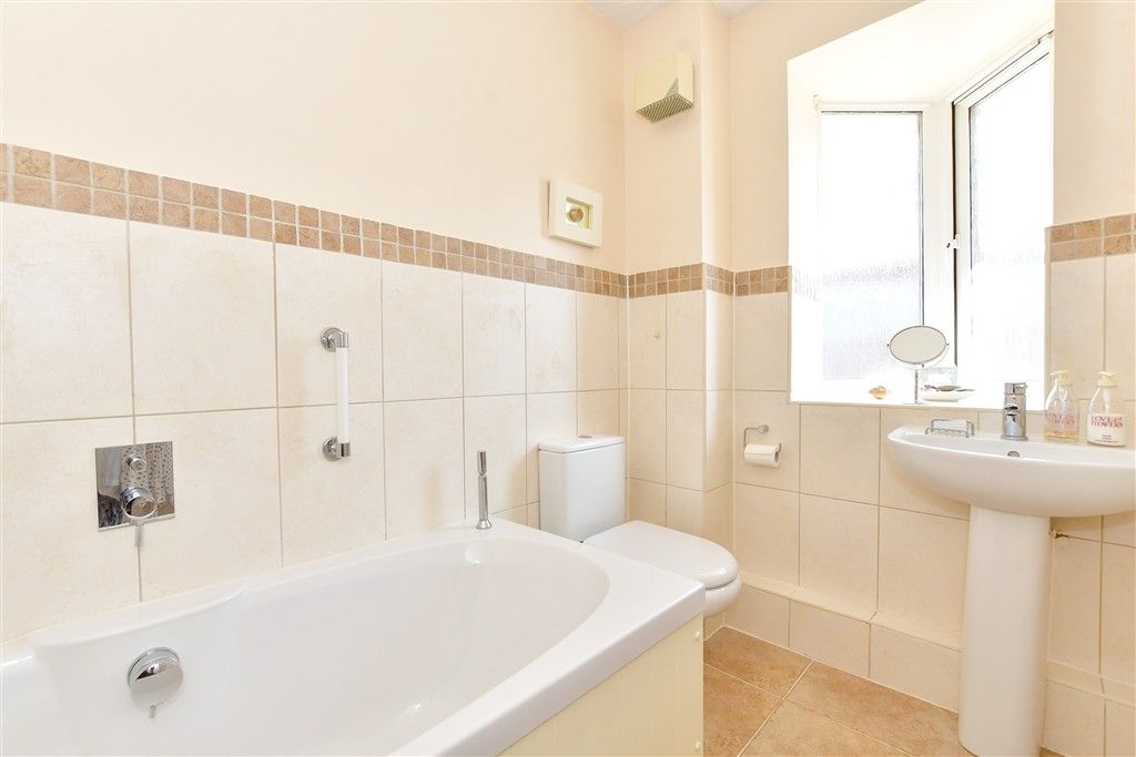 Additional image 9 of 2 bed flat for saleQueens Lane, Arundel, West Sussex BN18