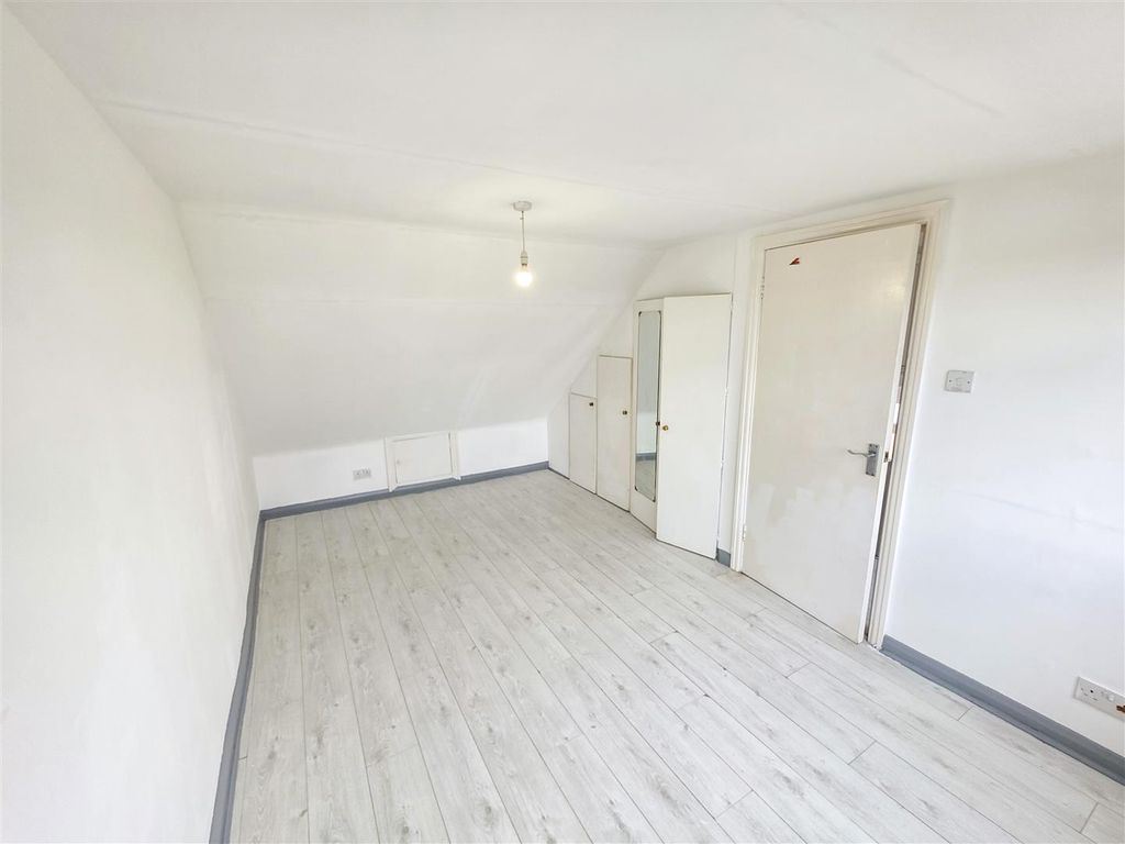 Additional image 7 of 4 bed end terrace house for saleWakemans Hill Avenue, London NW9