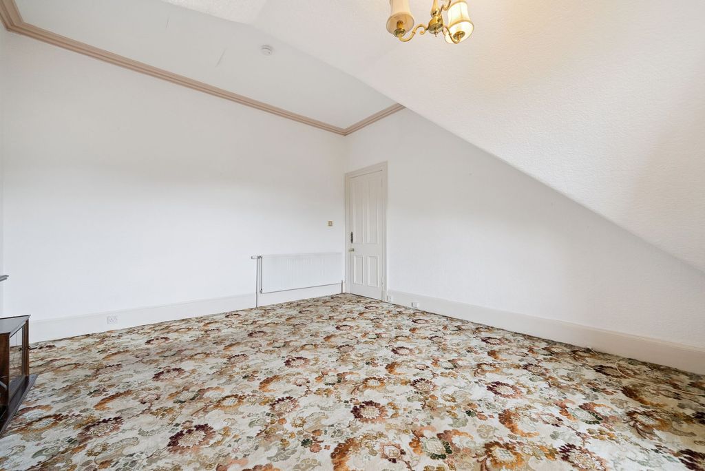 Additional image 7 of 3 bed flat for sale125A East Princes Street, Helensburgh G84