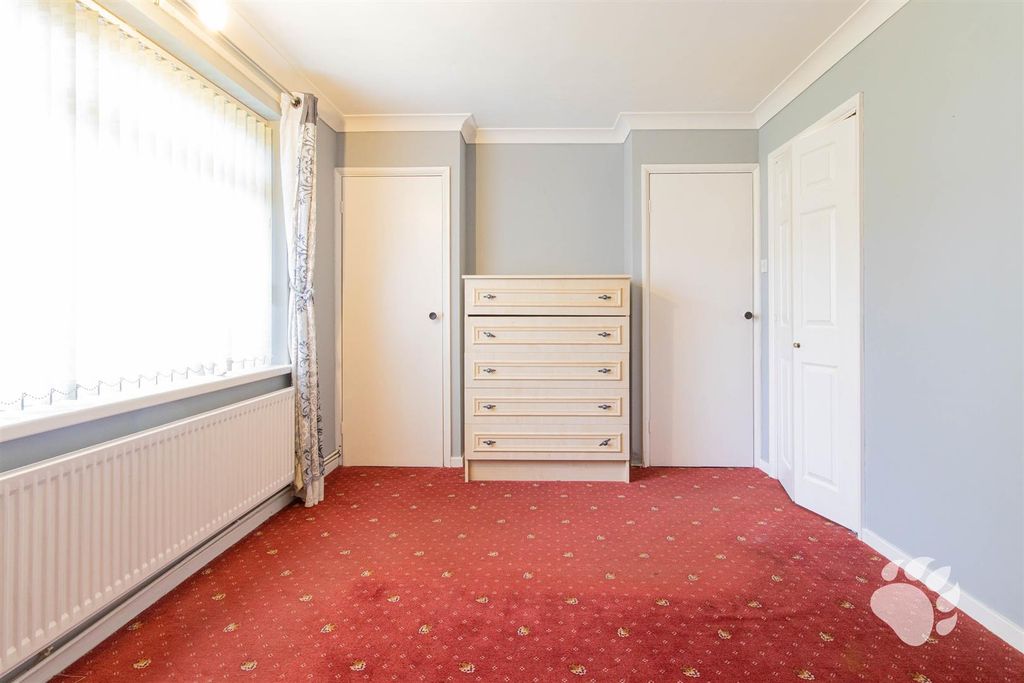 Additional image 6 of 2 bed flat for saleLong Gages, Basildon SS14