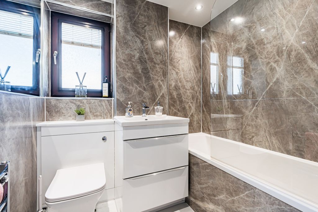 Additional image 6 of 2 bed terraced house for sale1 Lasswade Bank, Edinburgh EH17