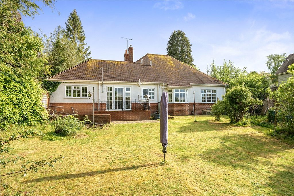 Additional image 4 of 3 bed bungalow for saleQueens Road, Alton, Hampshire GU34