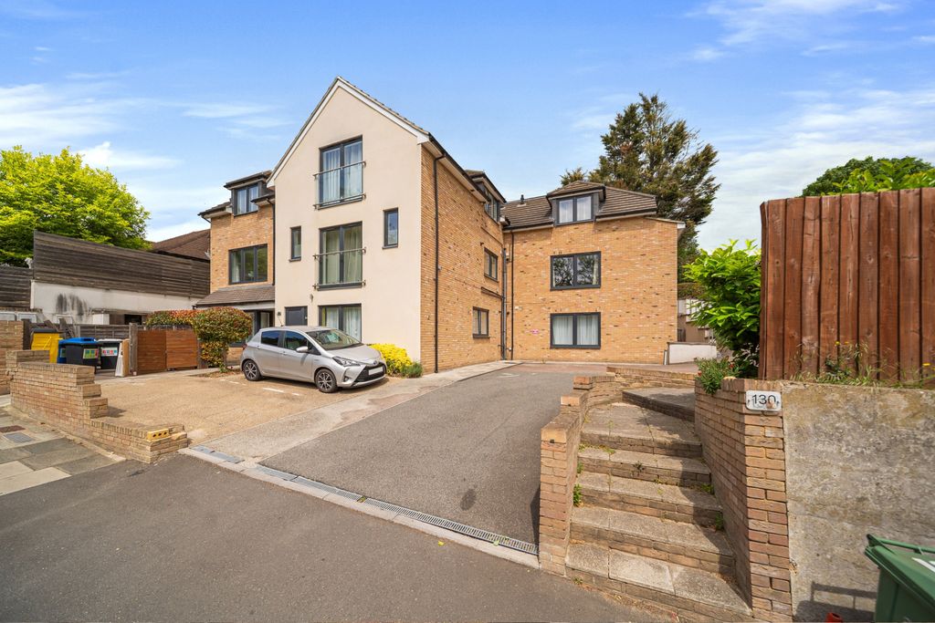 2 bed flat for saleWatling Street, Bexleyheath DA6