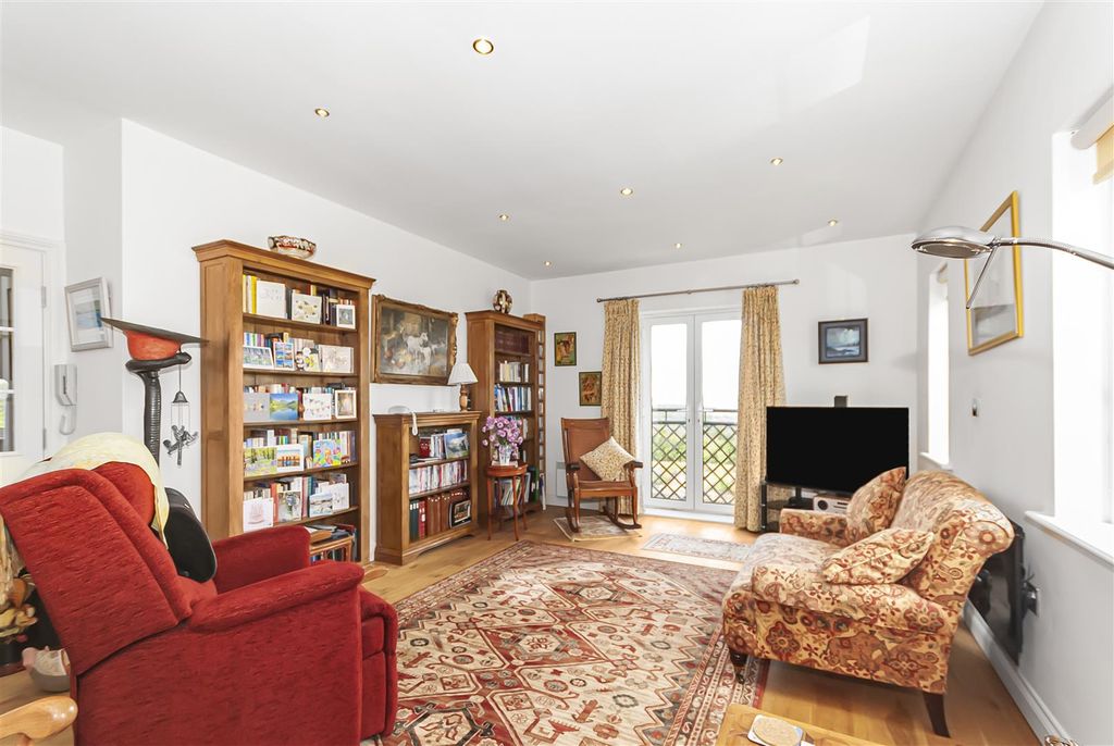 2 bed flat for saleLodge Mill Lane, Ramsbottom, Bury BL0 photo 2