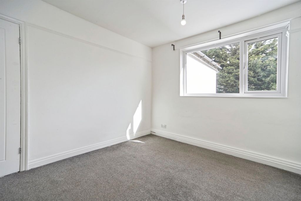 Additional image 12 of 4 bed semi-detached house for saleTong Road, Leeds LS12