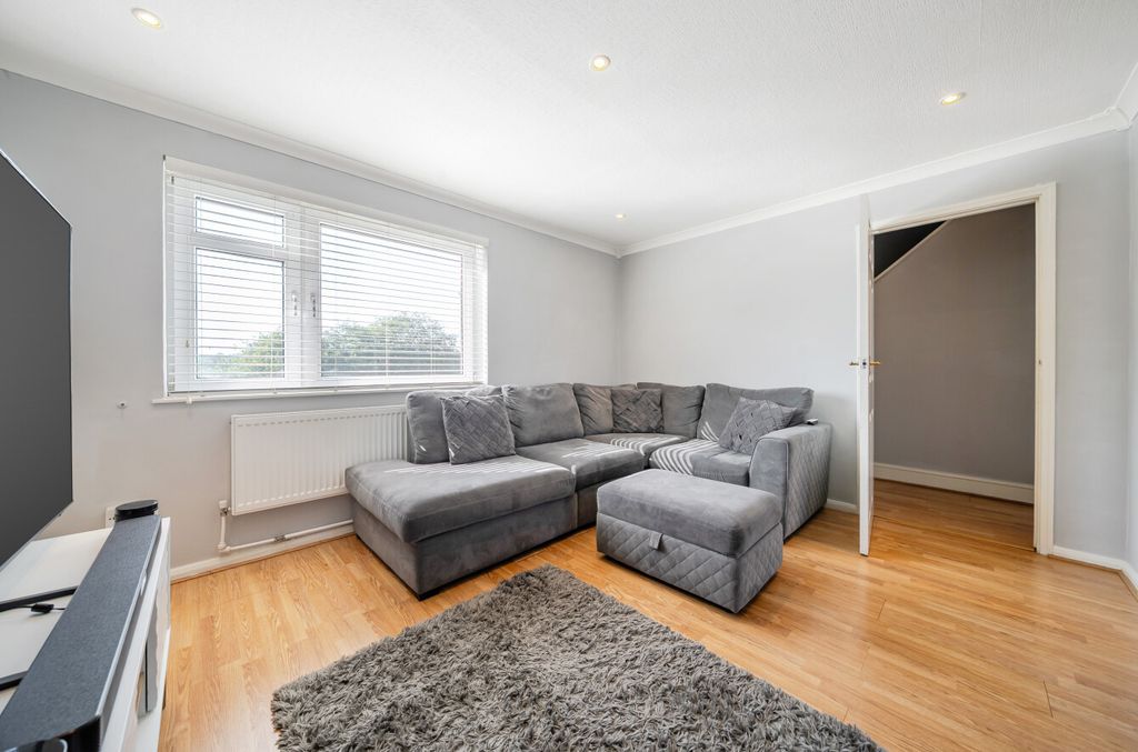 Additional image 12 of 3 bed maisonette for saleMagpie Hall Lane, Bromley BR2