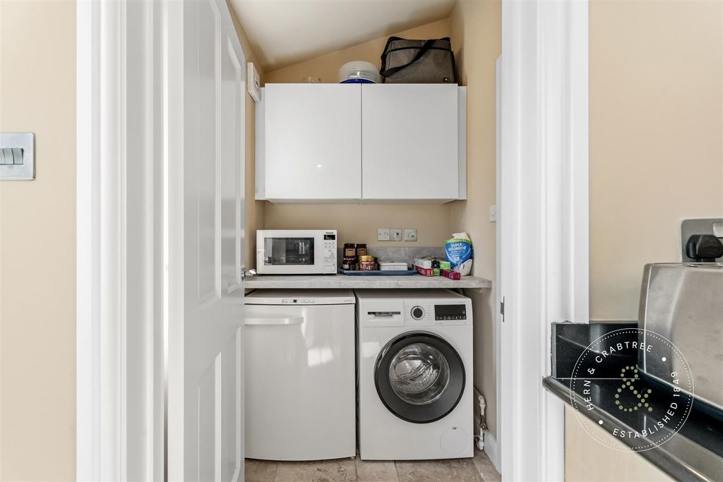 Additional image 11 of 4 bed terraced house for salePen Y Bryn Road, Heath, Cardiff CF14